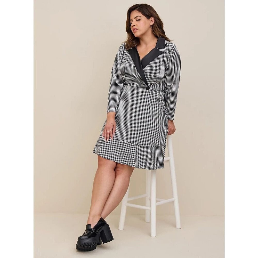 Torrid Women's Size 18 Dress Black White Houndstooth Plaid Tuxedo Stretch Knit
